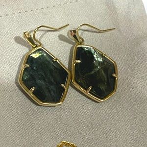 Kendra Scott Dax Geometric Earrings Sage Green Mica